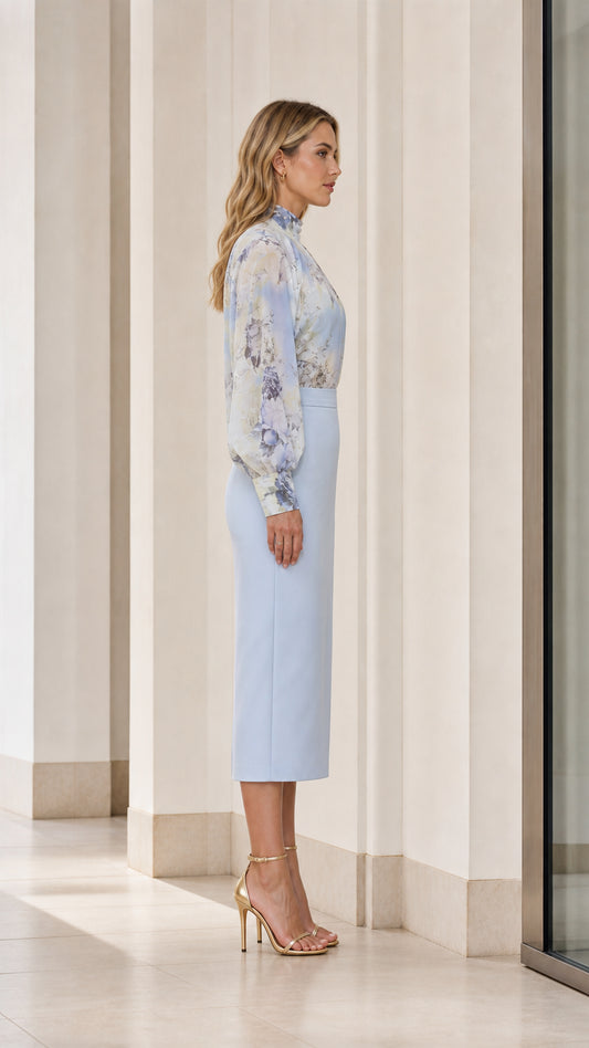 Side profile view of light blue set